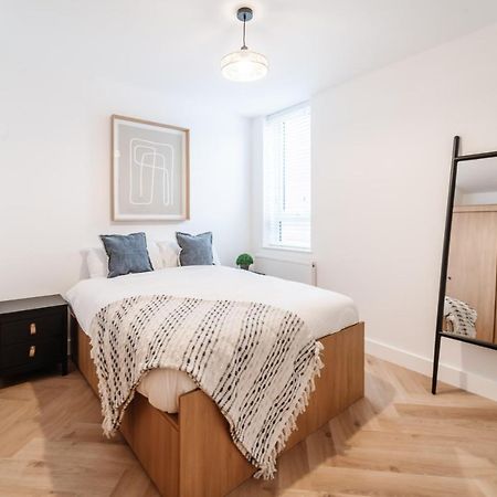 Royal House Stylish Apartments - Chester Bagian luar foto