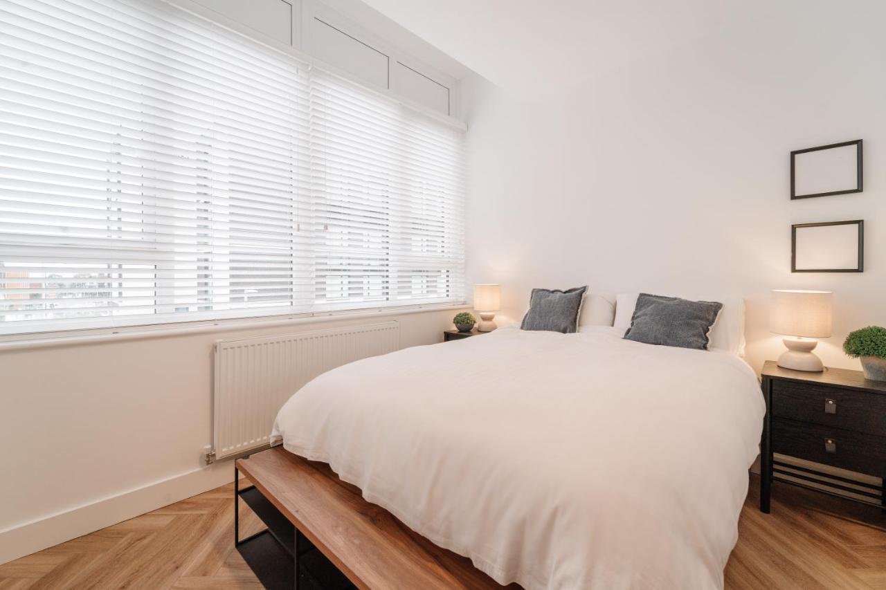 Royal House Stylish Apartments - Chester Bagian luar foto