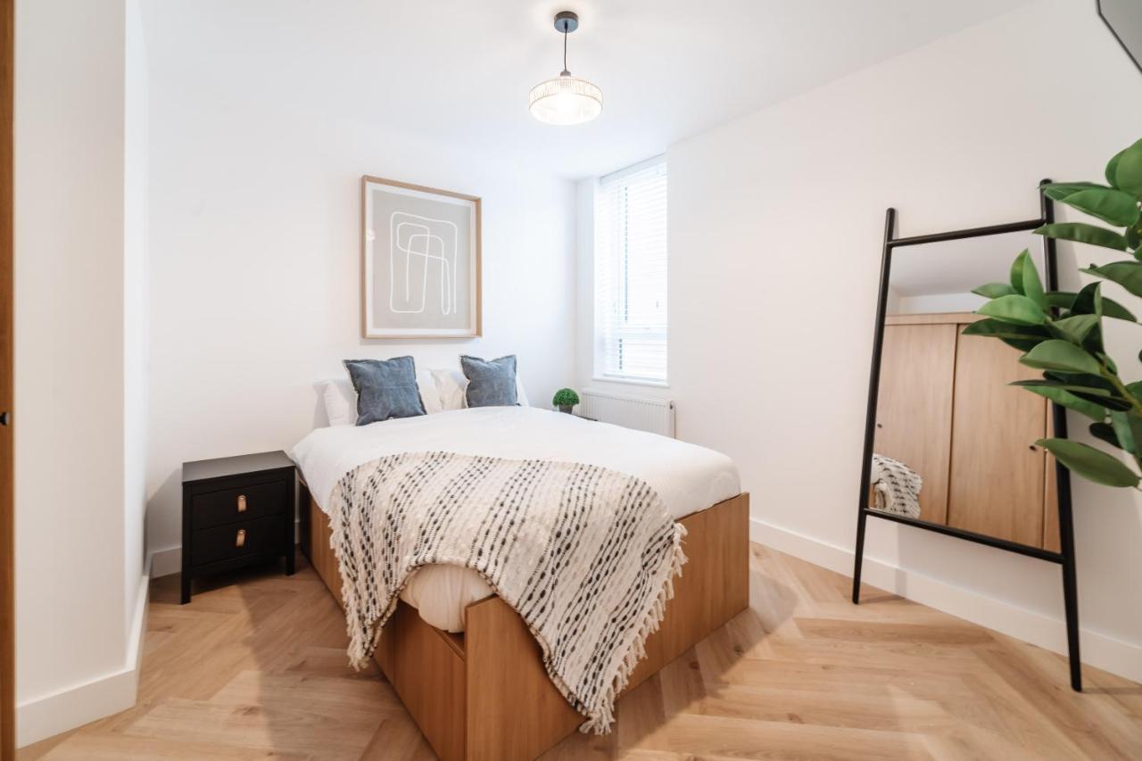 Royal House Stylish Apartments - Chester Bagian luar foto