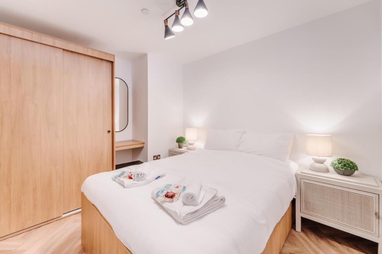Royal House Stylish Apartments - Chester Bagian luar foto
