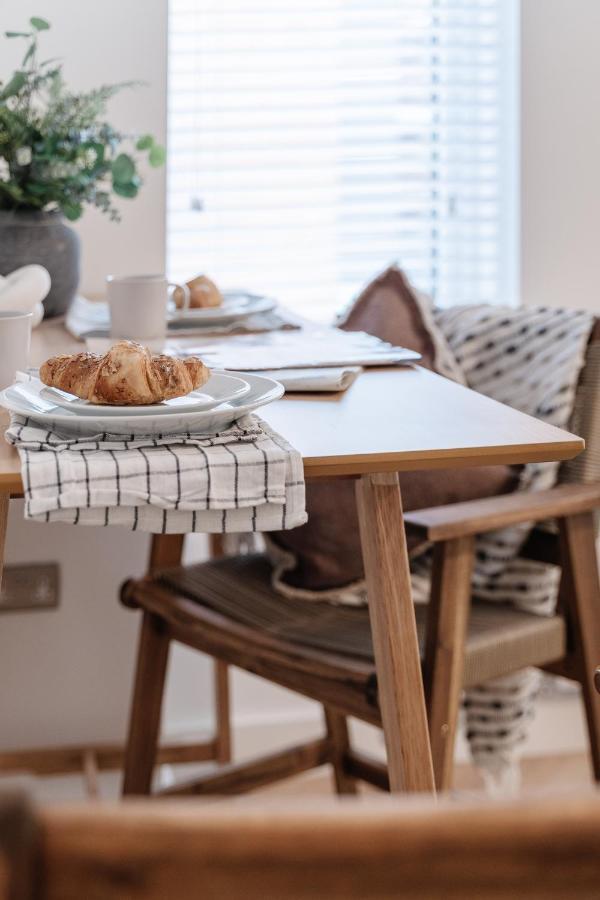 Royal House Stylish Apartments - Chester Bagian luar foto
