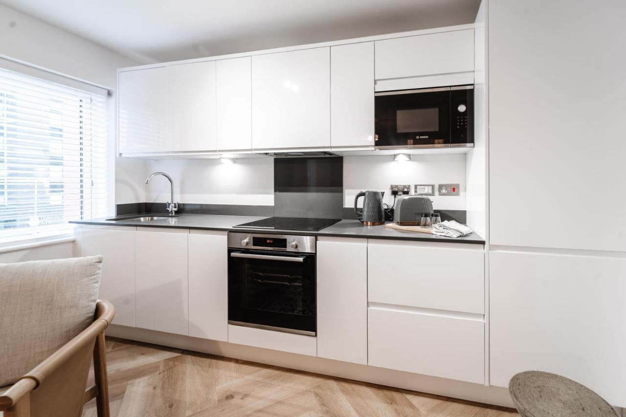 Royal House Stylish Apartments - Chester Bagian luar foto