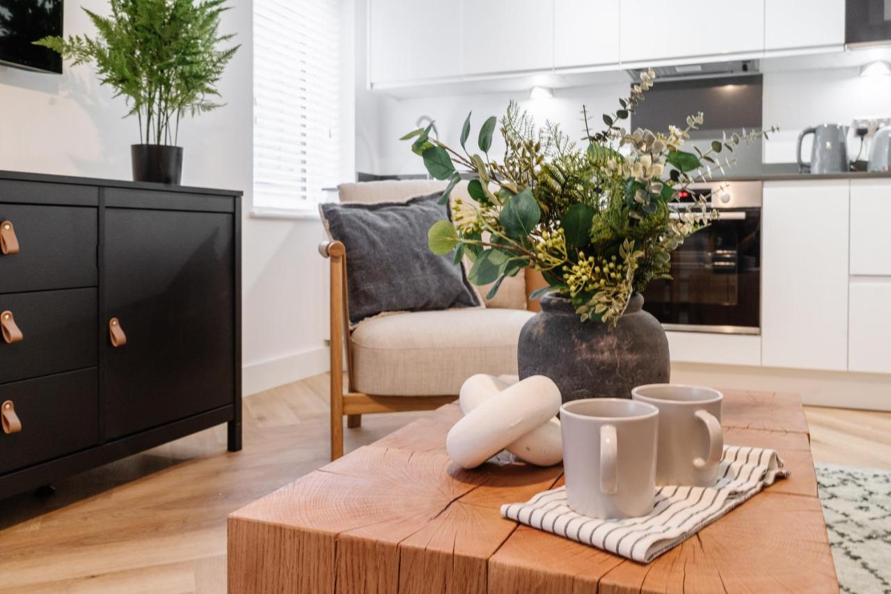 Royal House Stylish Apartments - Chester Bagian luar foto